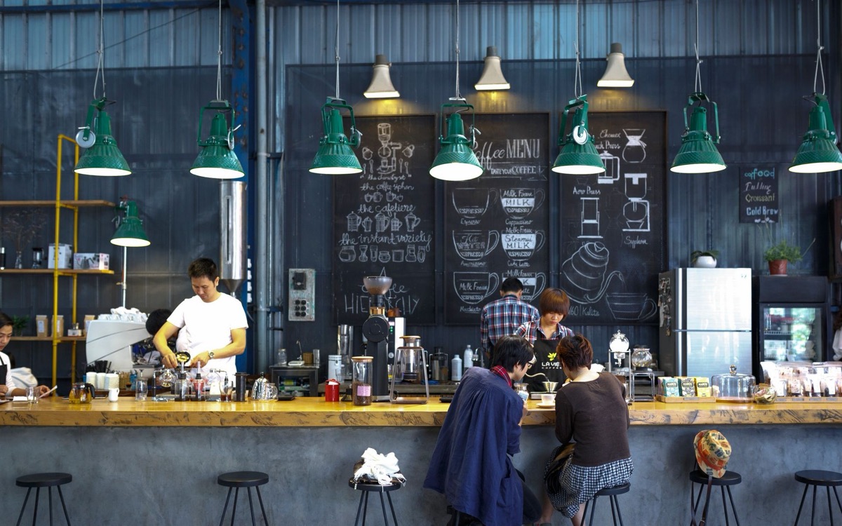 Oito cafés, o nono é por conta da casa